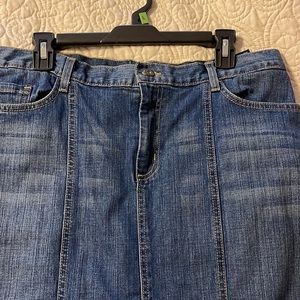 Denim skirt